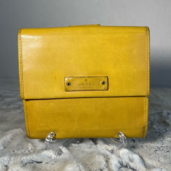 GUCCI Logo Plate All Leather Card Wallet Medium Bifold Yellow  Designer Unisex - Picture 1 of 13
